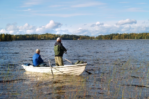 Lake Kuorevesi, Jämsä. September is a good fishing season on lakes.