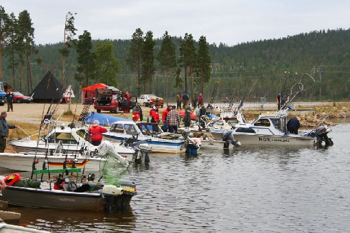 A trolling competition on Lake Rahajärvi, Inari.