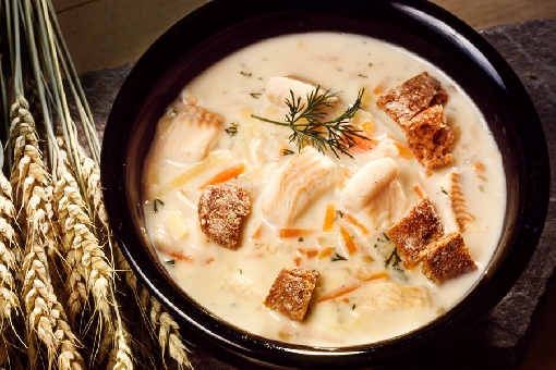 Pike soup made from cubed fillets. Adding bits of bread into the soup is a local tradition. 