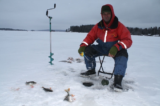 The typical ice-fishing depth is less than 5 metres on Lake Rautavesi.